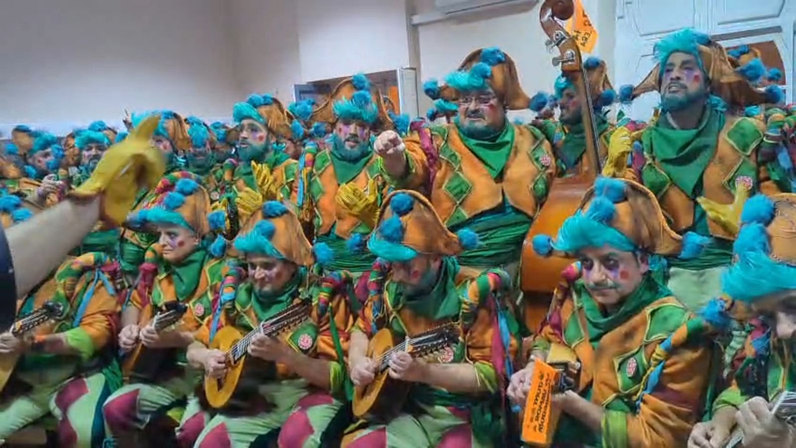 El coro de Julio Pardo y su crítica a Feijóo en el COAC 2026