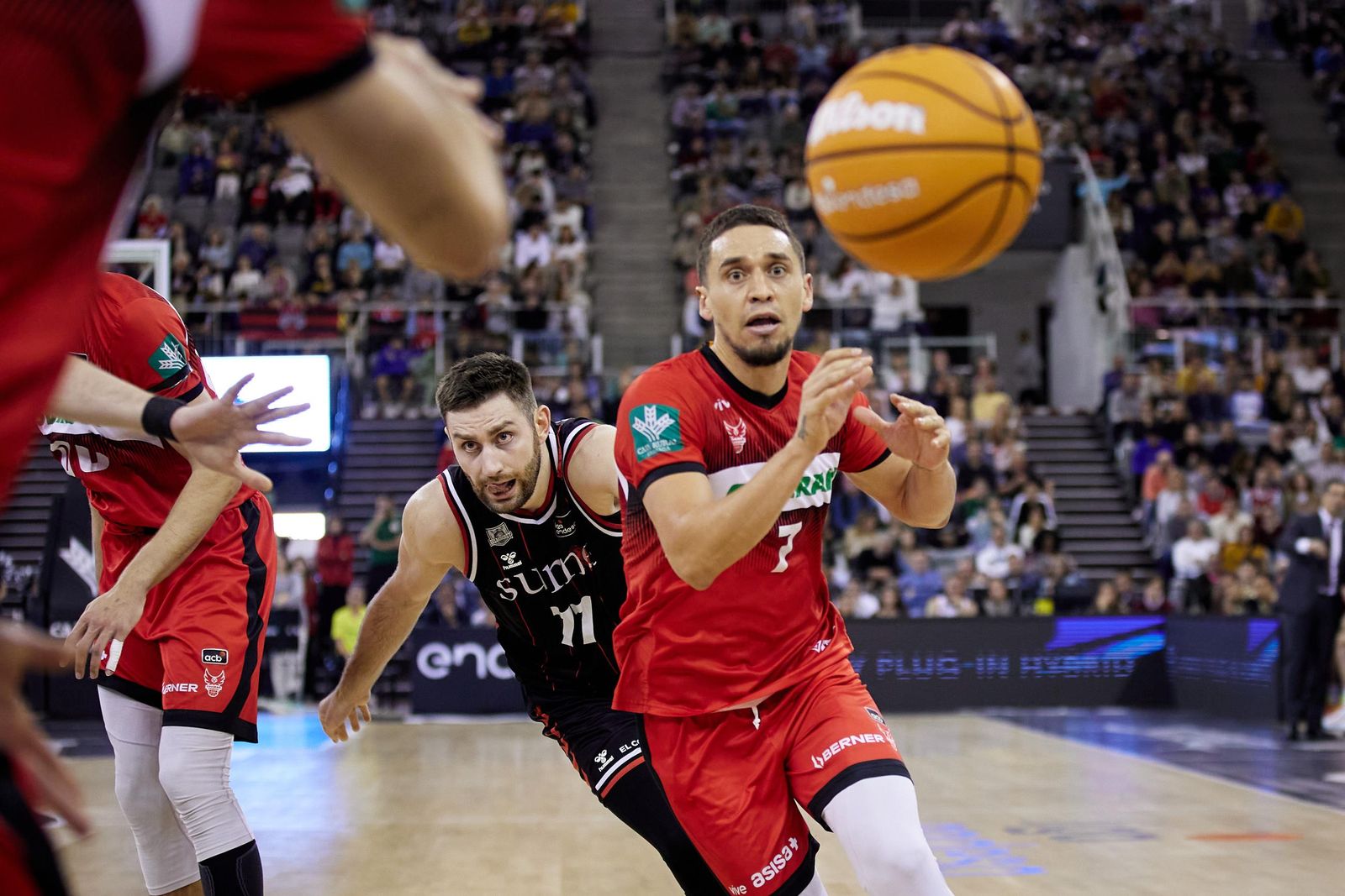 Scott Bamforth debe ser importante en el juego exterior.