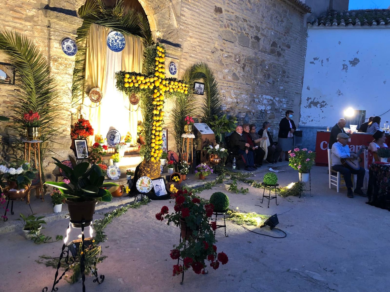 Un recorrido en fotografías por las Cruces de Mayo de los pueblos de Córdoba