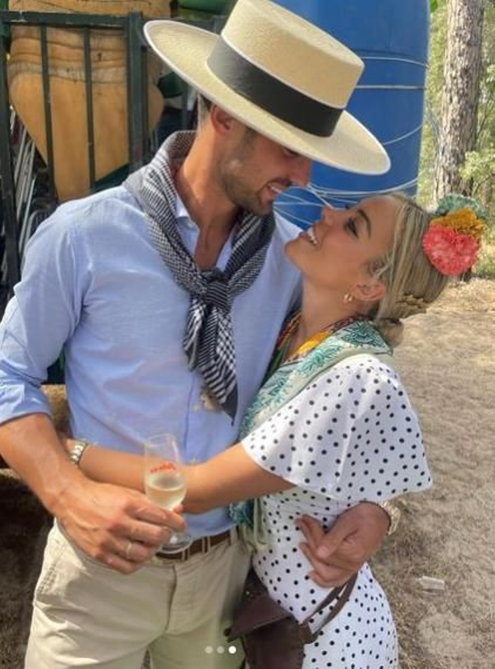 Todos los looks de las famosas e influencers en el Rocío 2022