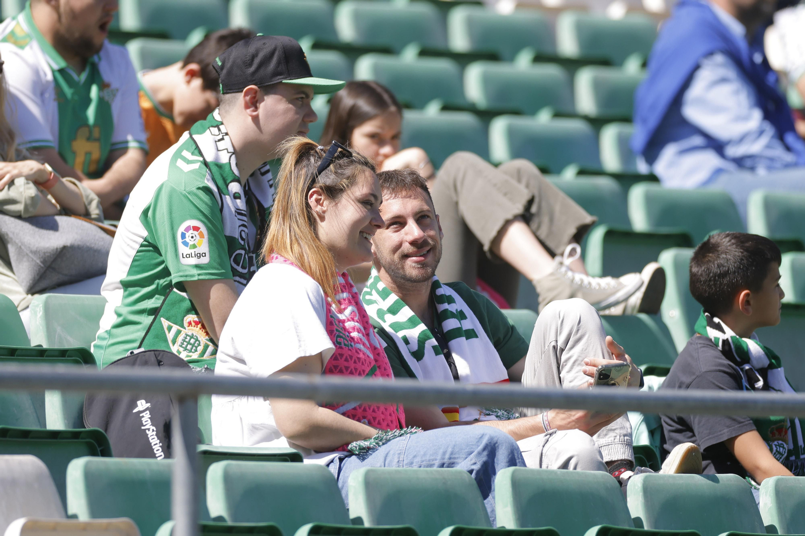 Búscate en las fotos del Betis-Mallorca