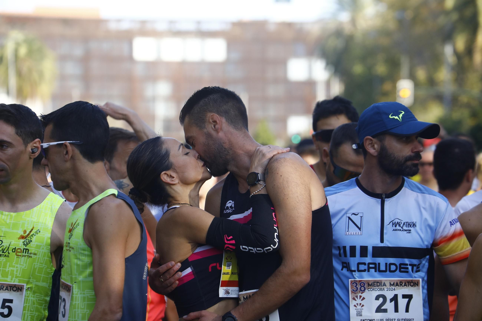 Las mejores fotos de la salida de la Media Maratón de Córdoba 2024