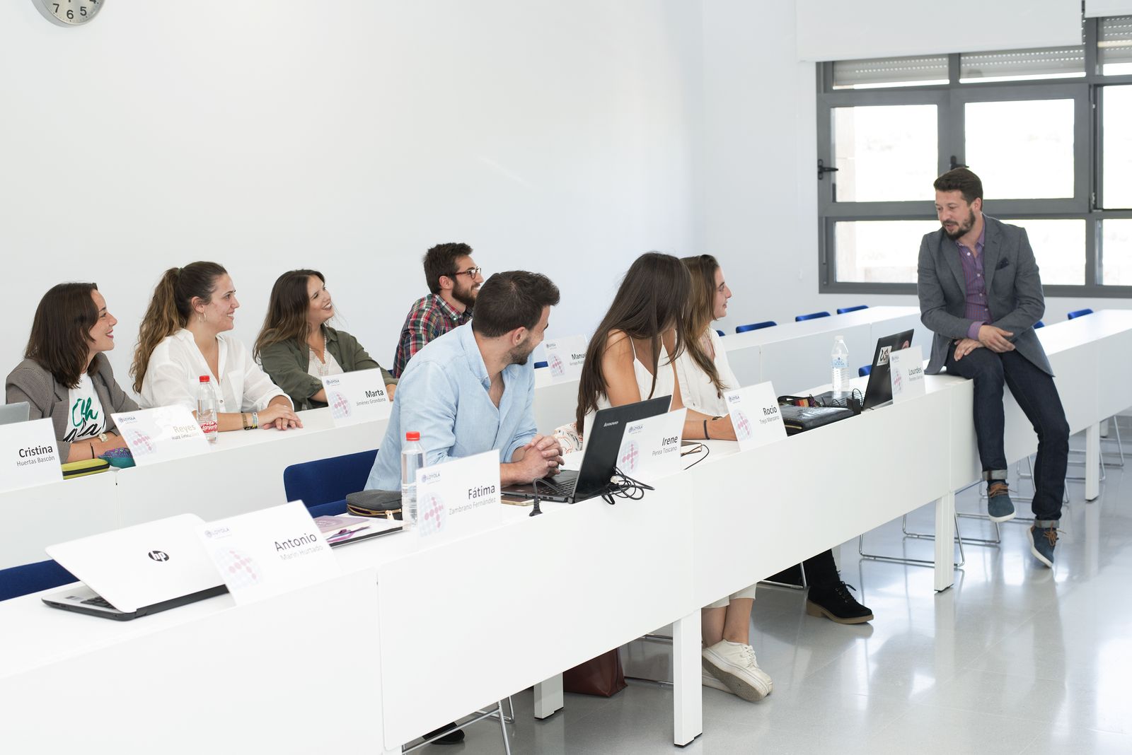 Alumnos de uno de los másteres de la Universidad Loyola, en Sevilla.