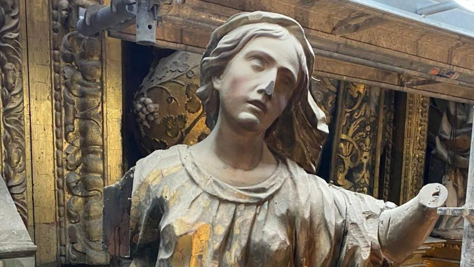 Detalle del estado del retablo.