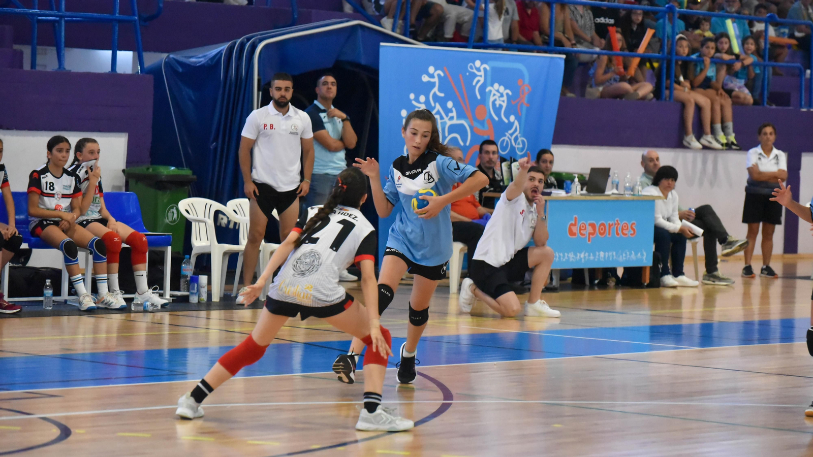 Las fotos de la tercera jornada del Cadeba alevín de balonmano de La Línea