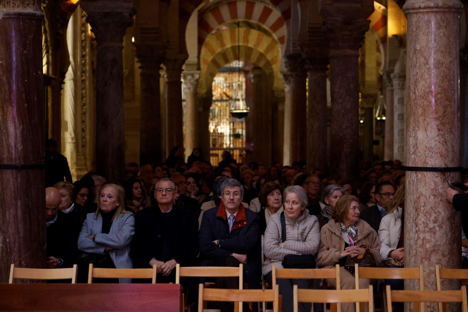 Las imágenes del funeral en Córdoba por las víctimas de la tragedia de Adamuz