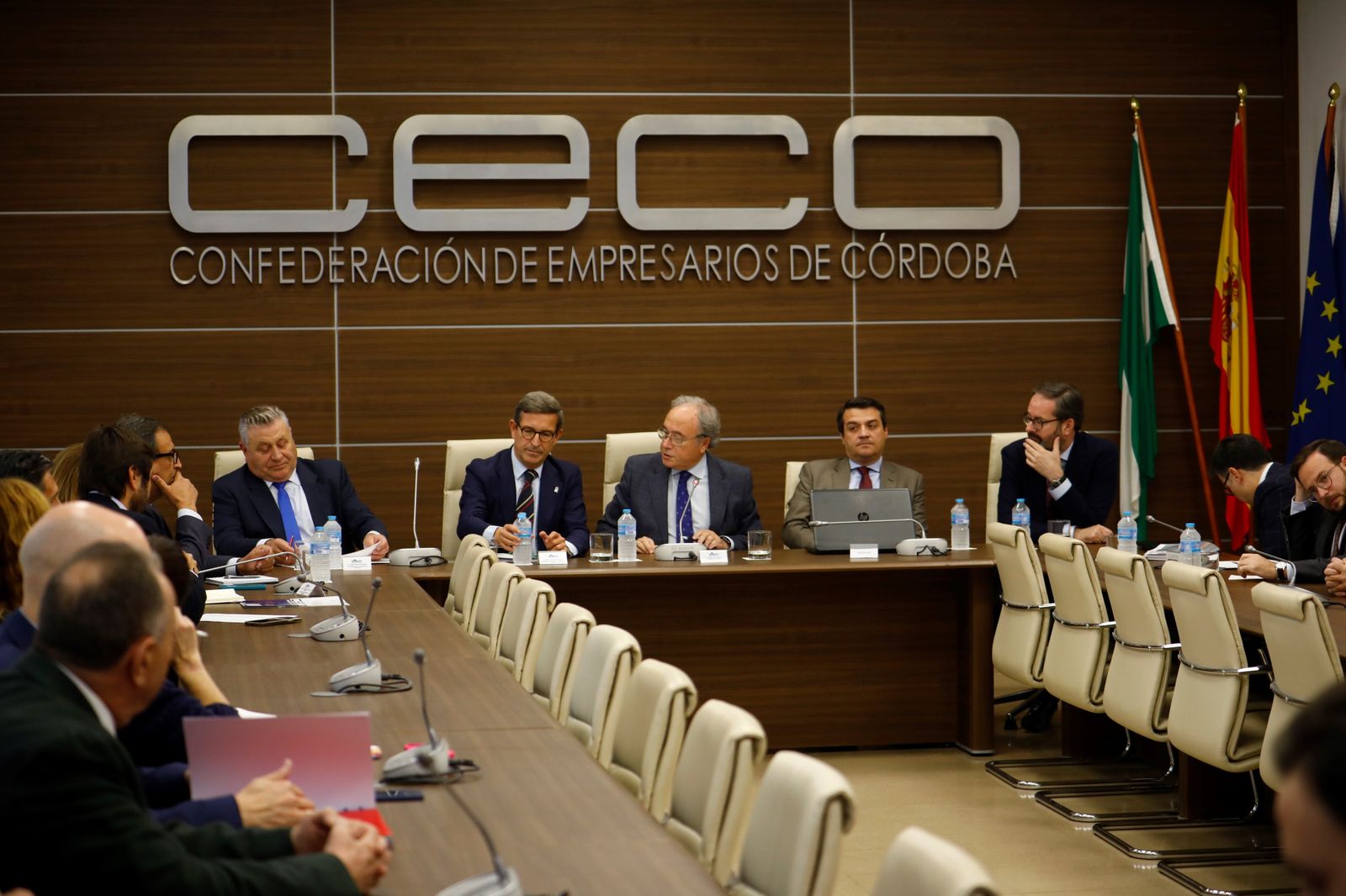 Encuentro del consejero de Industria en CECO.