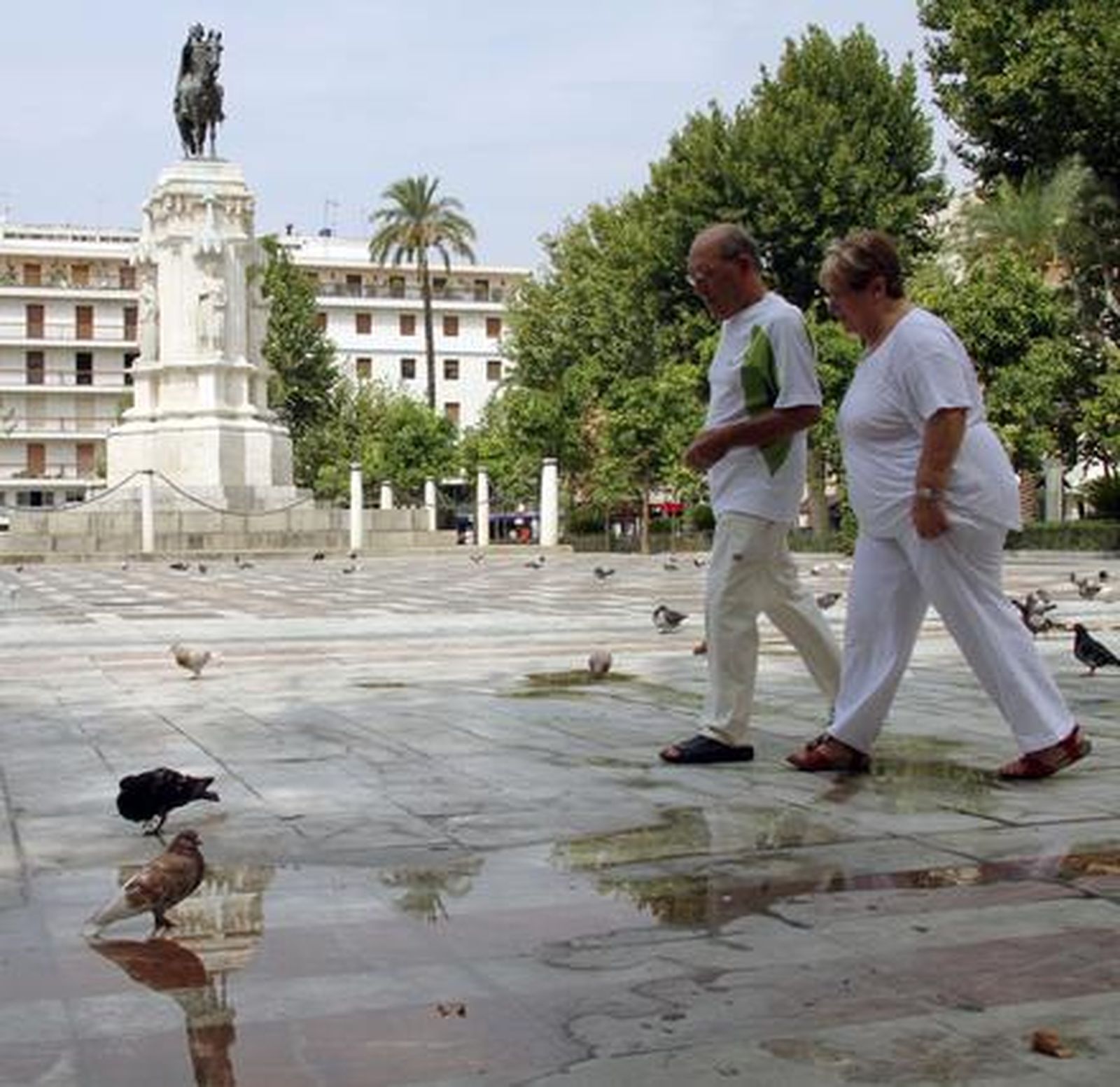 Las lluvias han acompañado a los sevillanos durante todo el día. 

Foto: Diario de Sevilla