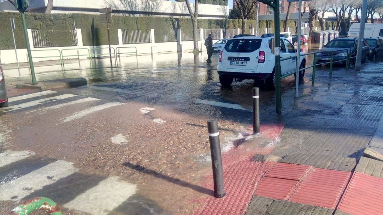 Esquina inundada en Campo Madre de Dios.