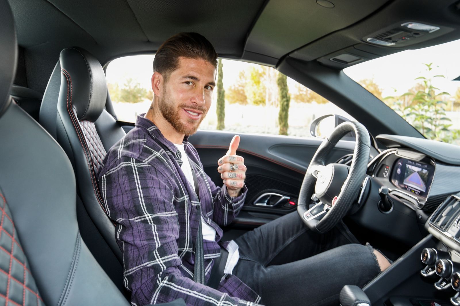 Los nuevos coches de la plantilla del Real Madrid, foto a foto