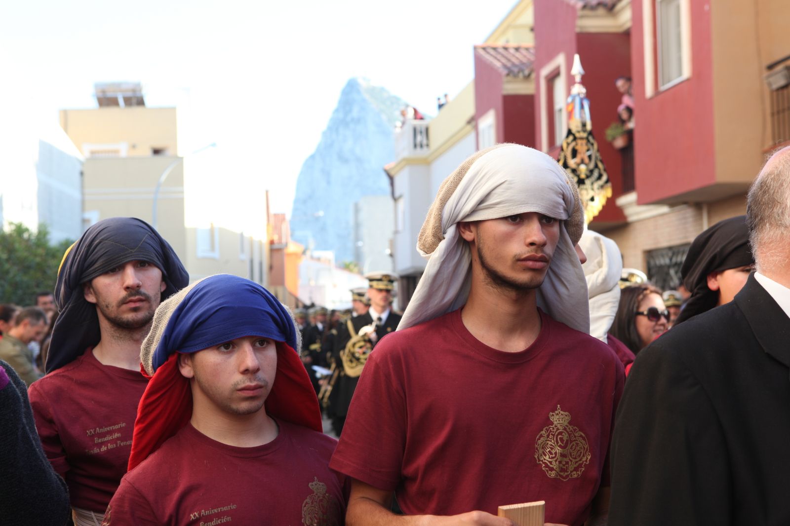Penas y Dolores, por las calles de La Línea