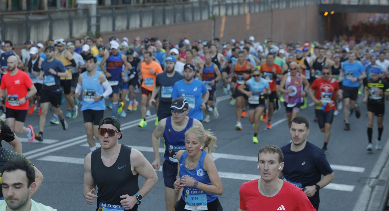 Búscate en el Zurich Maratón de Sevilla 2025