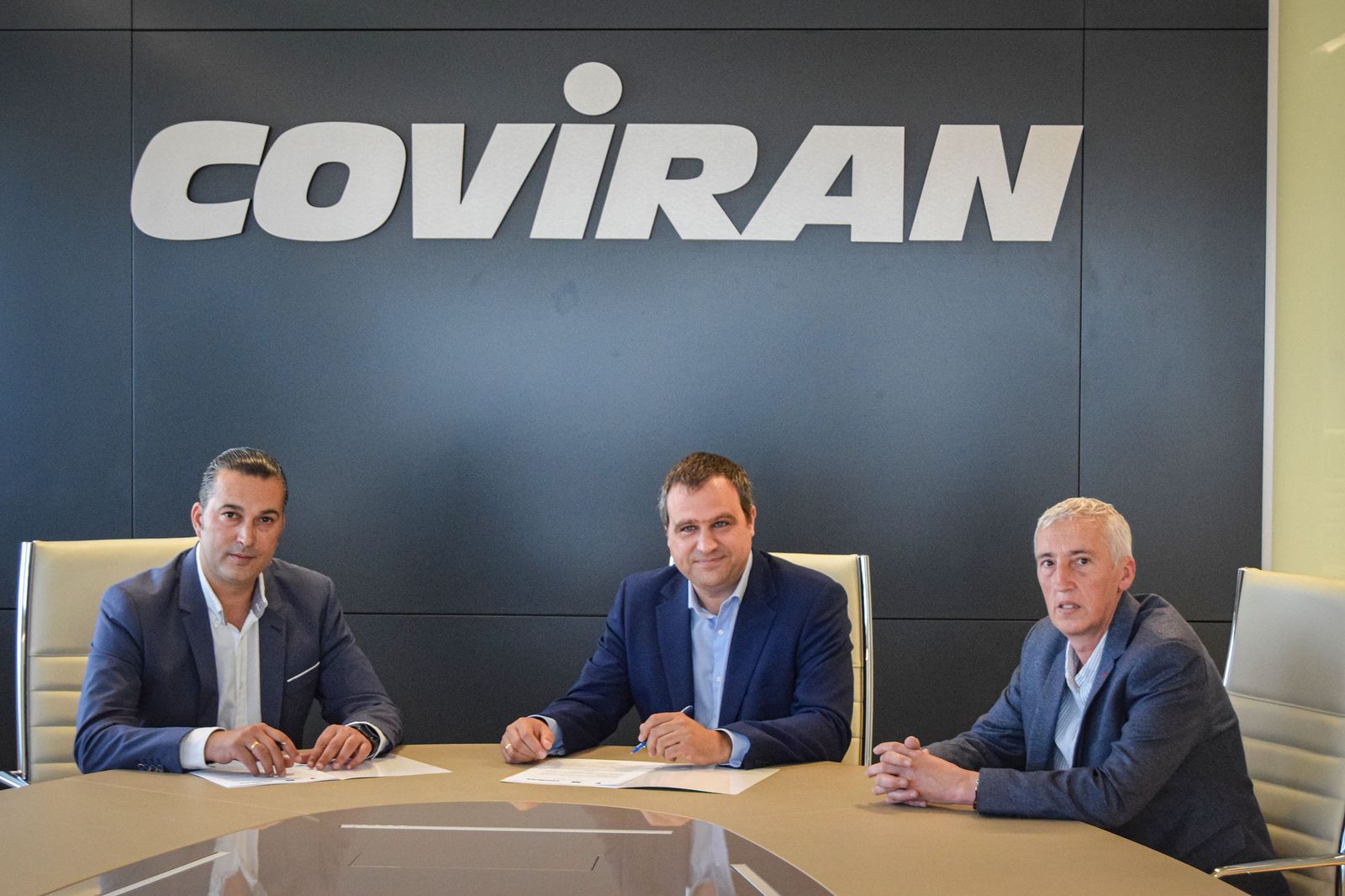 De izquierda de derecha: Óscar Fernández-Arenas, José Francisco Muñoz y Fernando Bailón.