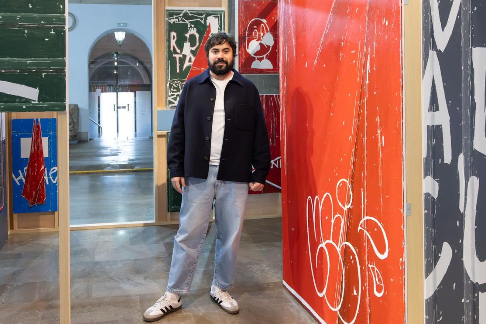 Inauguración de la exposición 'Sombras de bestias y coches'