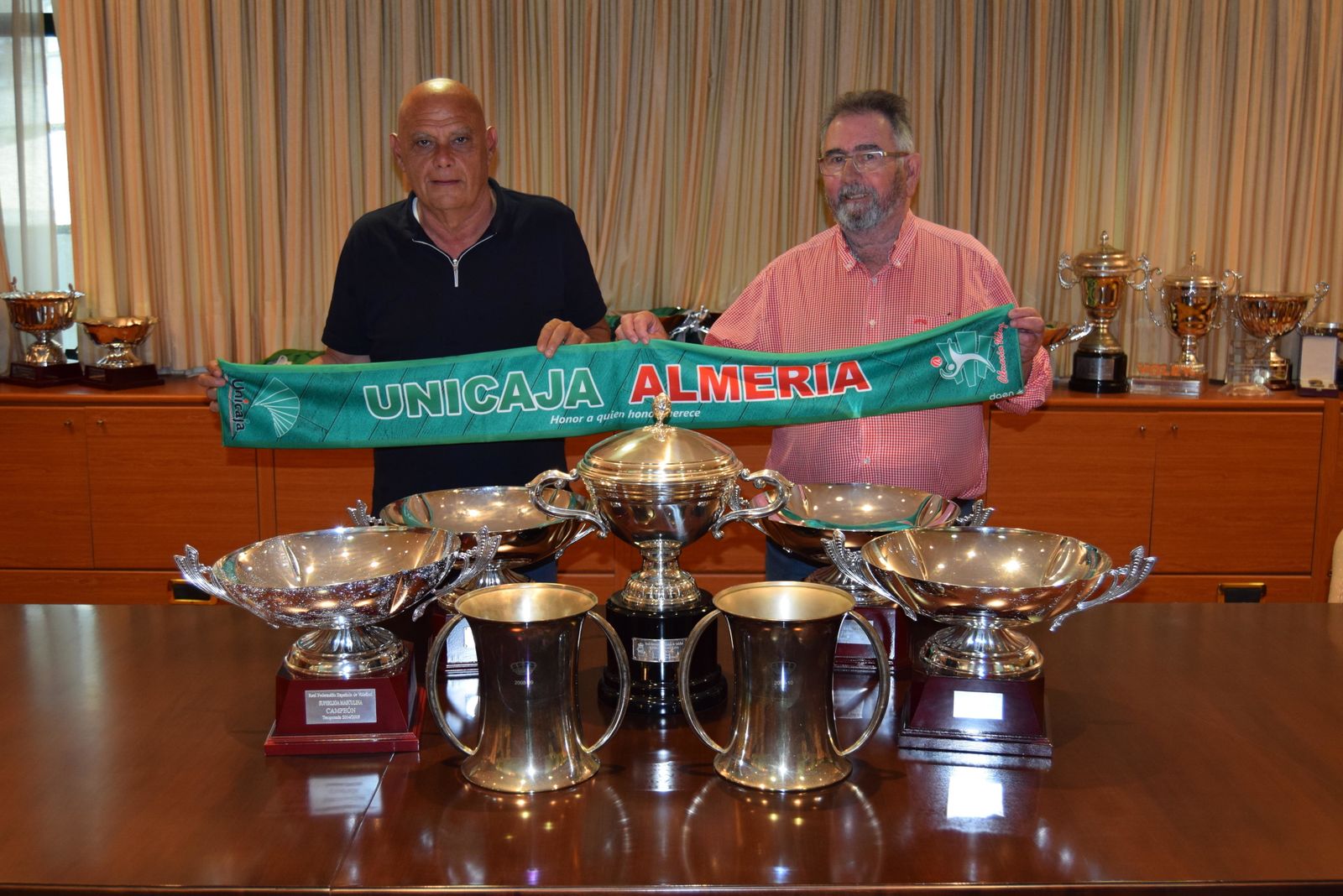 Molducci y Sedeño, en la época en la que el club celebraba títulos.