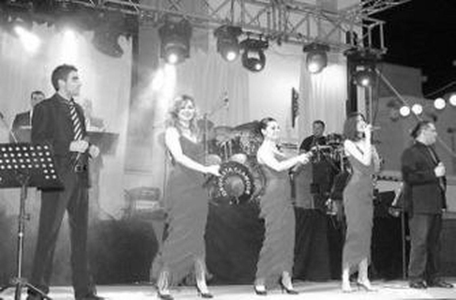 Varias orquestas participarán en las Fiestas de El Parador.