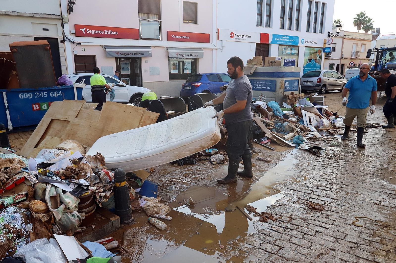 Imágenes de los destrozos provocados por el temporal en Lepe