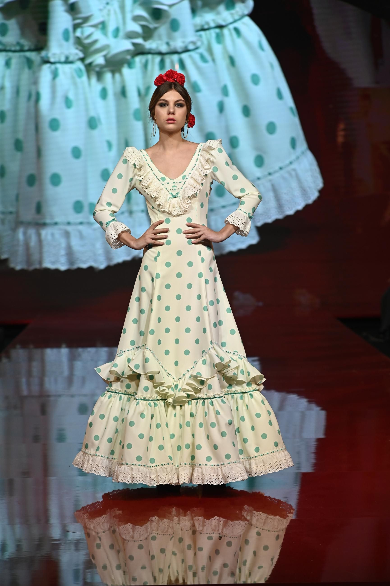 Huelva Flamenca 2025: Desfile de Raquel Muñoz