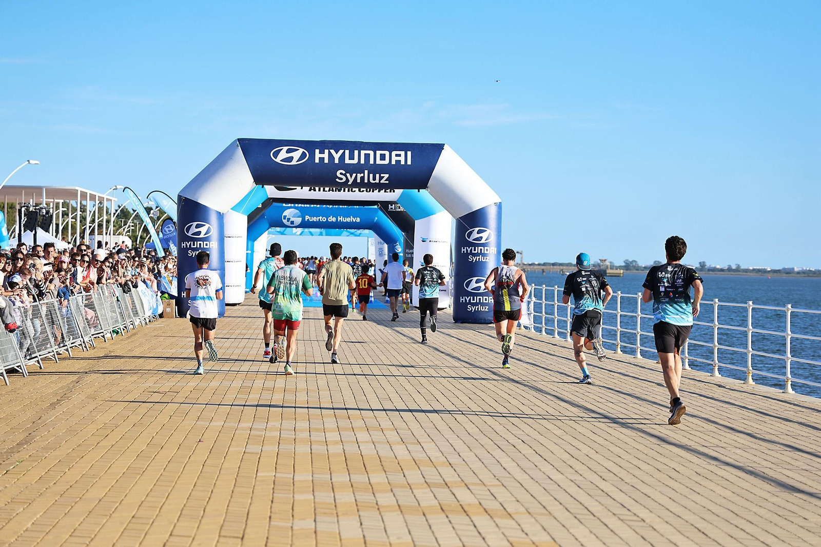 Imágenes de la 10K Huelva Avatel Telecom 'Puerta del Descubrimiento'