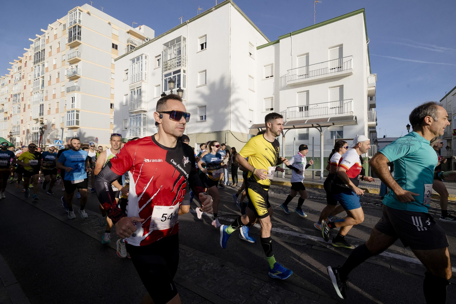 Búscate en las imágenes de la "II Media Maratón Ciudad de Cádiz"