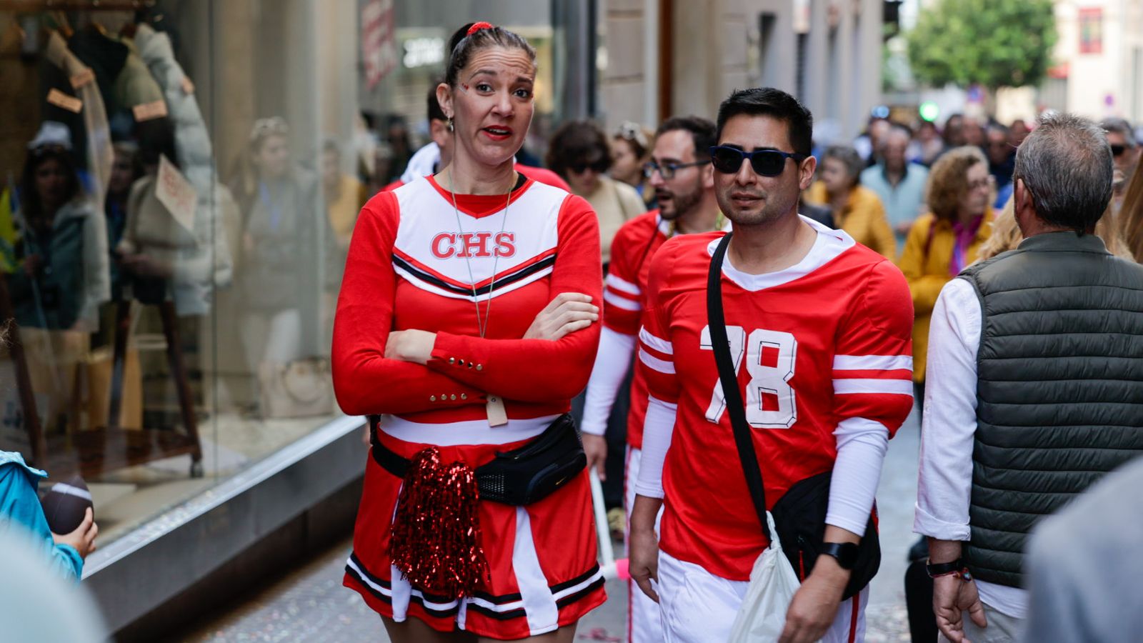 Así vive Cádiz su primer sábado de Carnaval 2025: búscate entre las imágenes del día en la calle