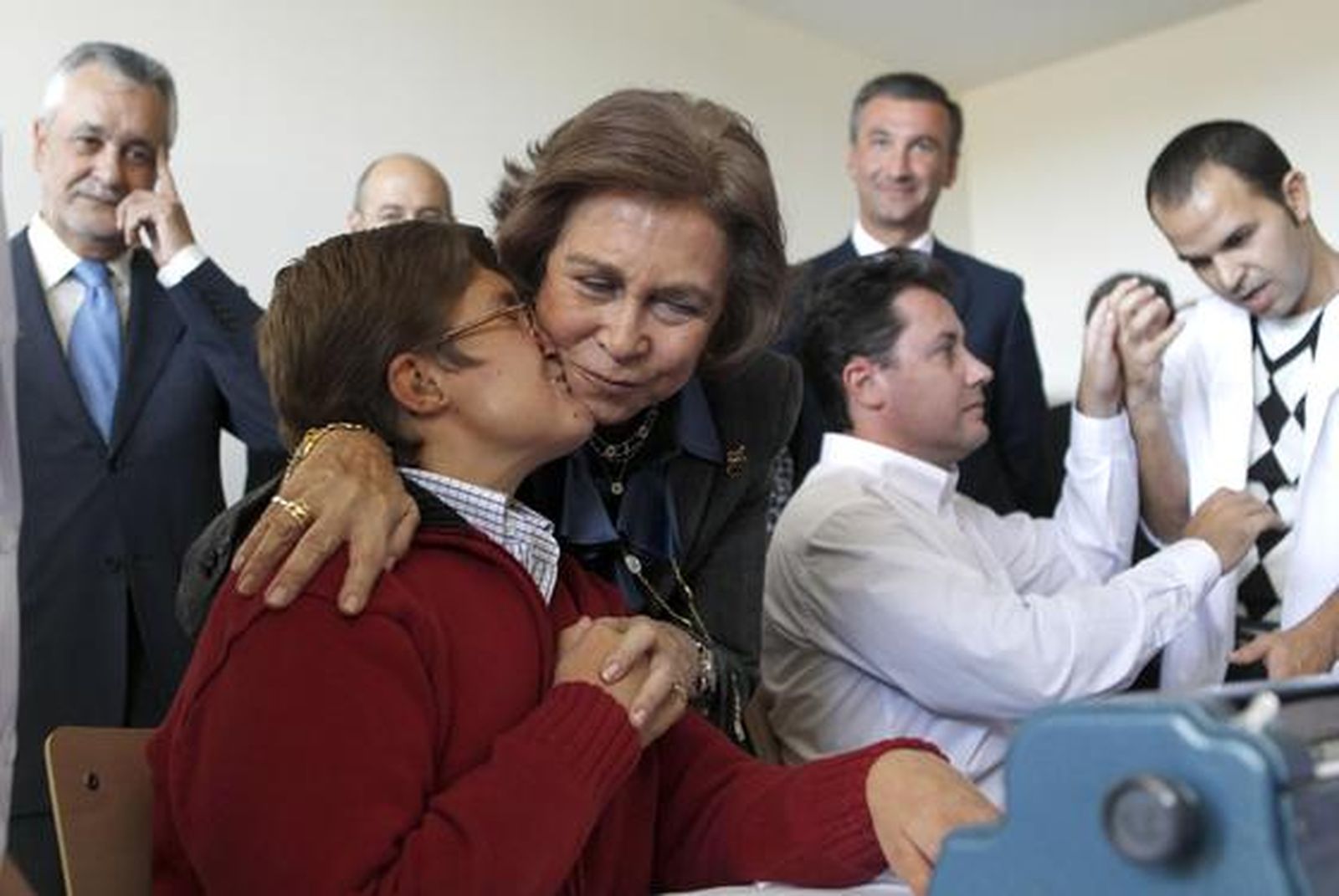 La Reina Doña Sofia inaugura el primer centro de atención a personas sordociegas.

Foto: Antonio Pizarro