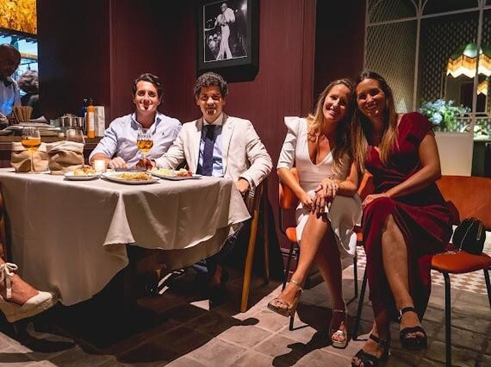 Paco Sánchez y Antonio Márquez con las hermanas Cristina y Fabi Bresca.