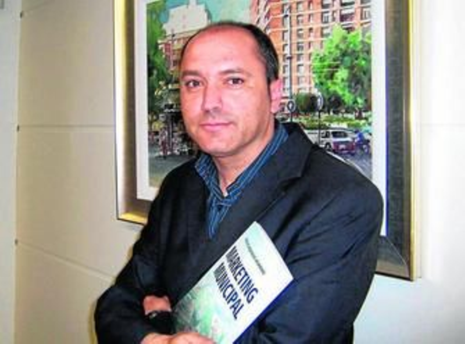 Pedro Asensio Romero en la redacción de Diario de Almería.