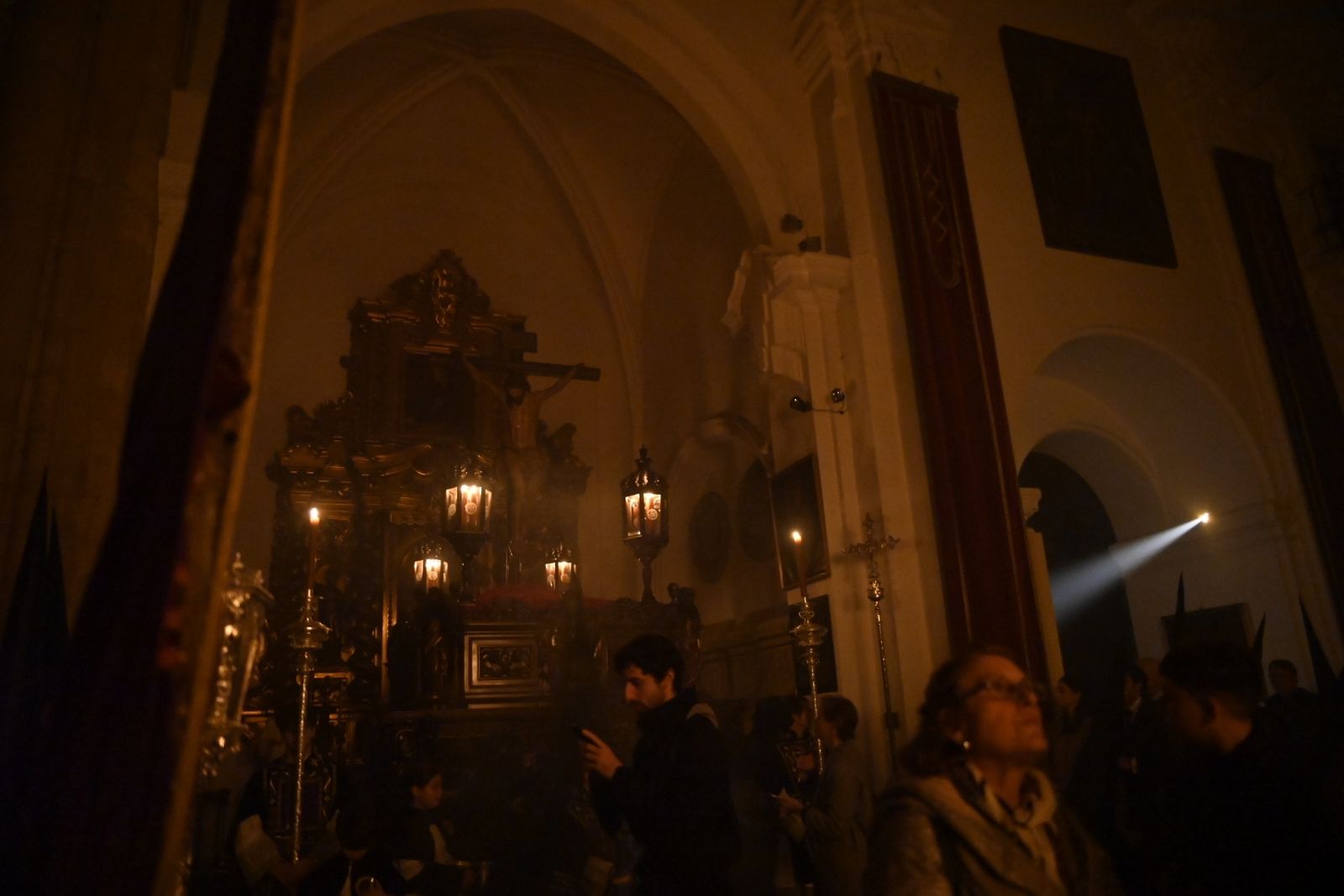 Las mejores imágenes de la hermandad de la Buena Muerte en la Madrugada de Córdoba