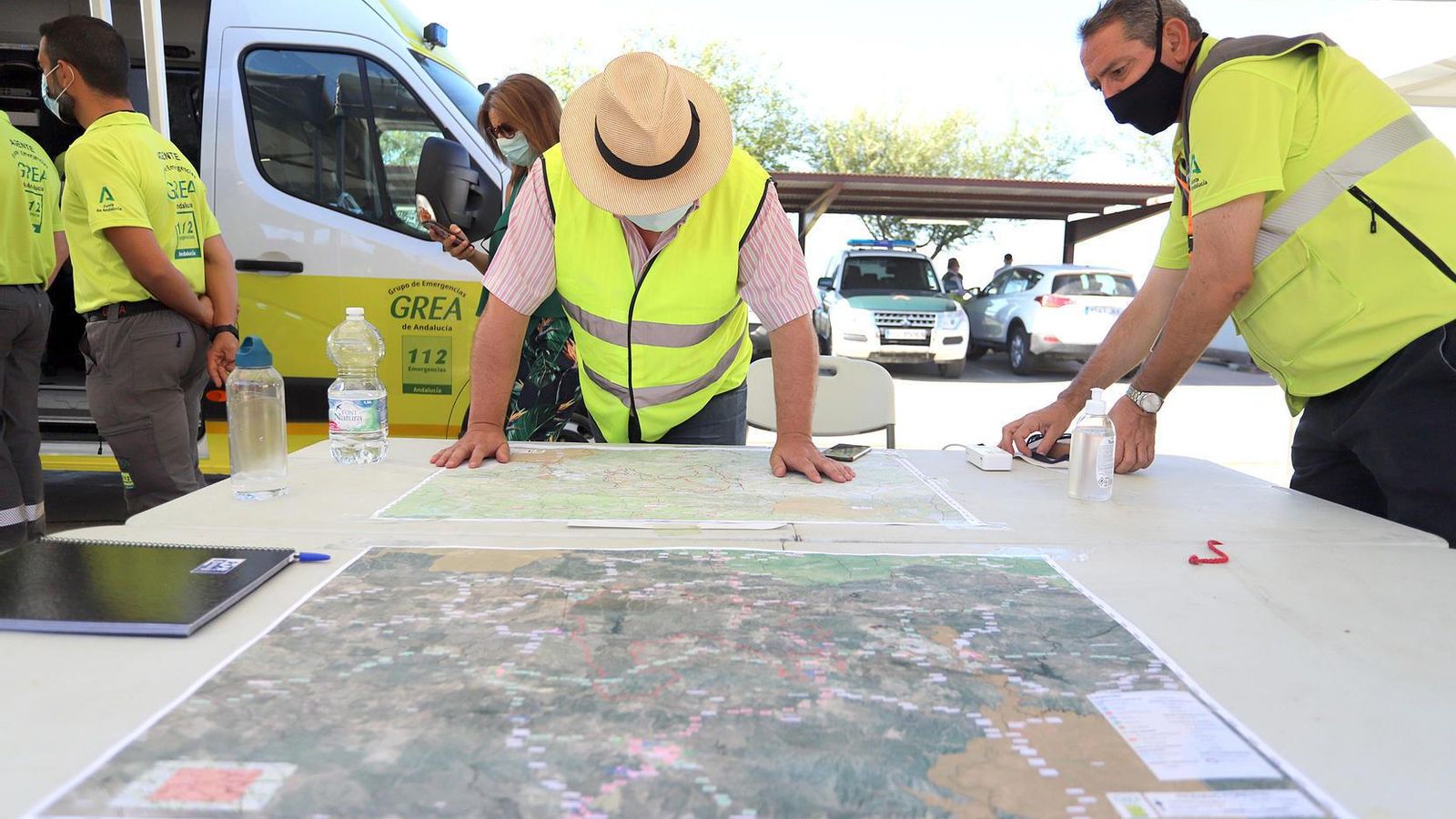 La evolución del incendio fue seguida en tiempo real en el Puerto de Mnado.