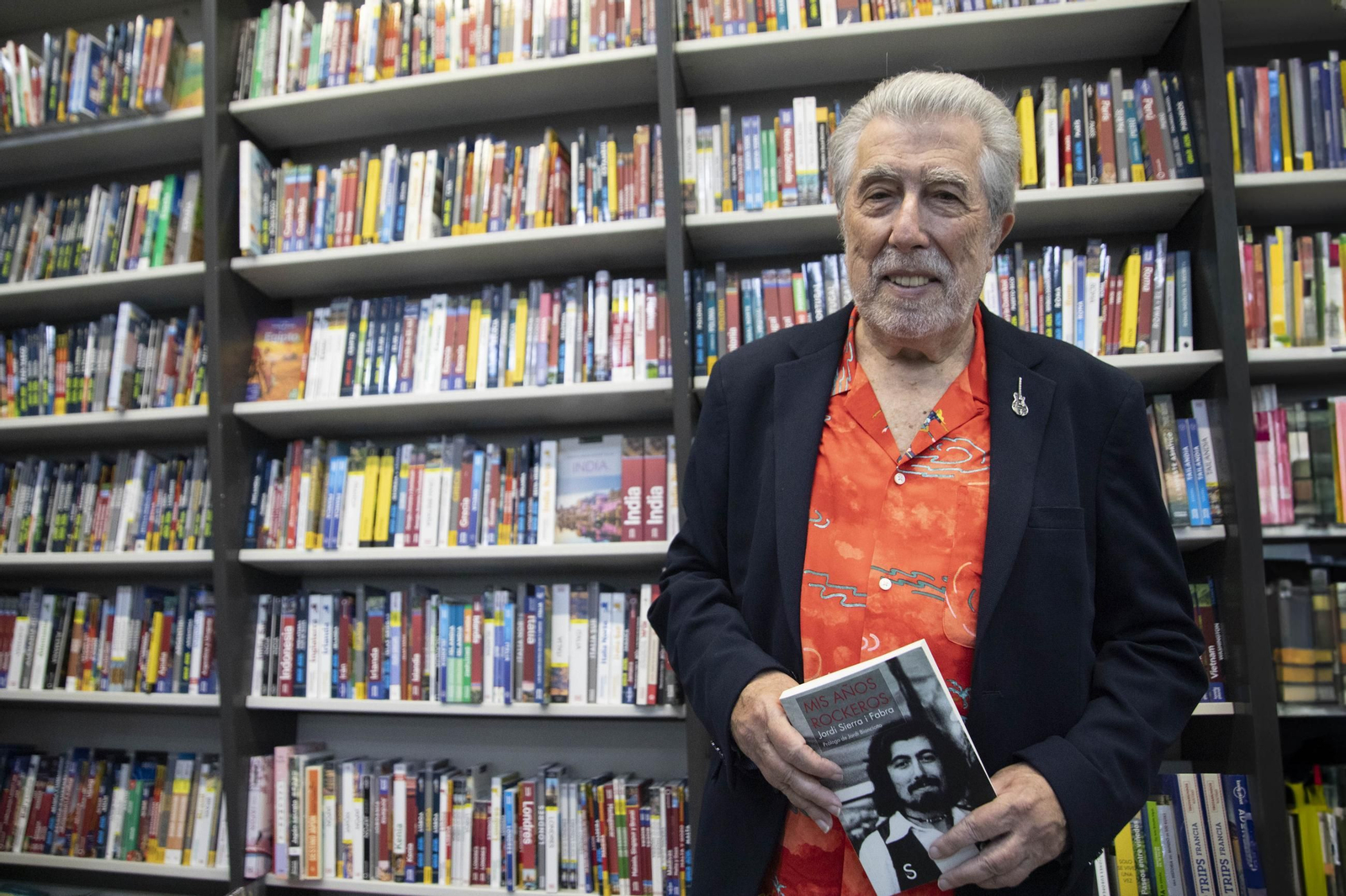 Helena Moreno Padilla recibe el XX Premio Jordi Sierra Fabra para jóvenes escritores en la Librería Picasso de Almería