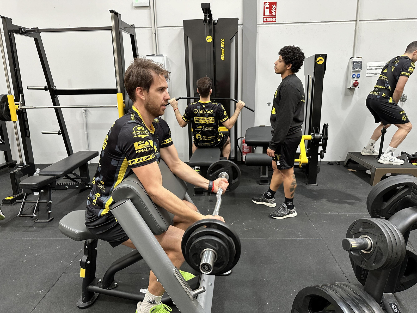 El resto del Jaén Paraíso Interior FS prepara el próximo partido a pesar de las ausencias