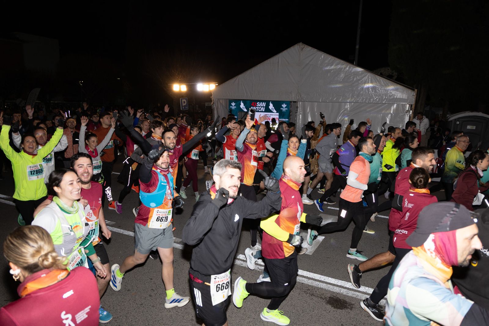 Encuéntrate en la salida de la Carrera de San Antón 2026, en imágenes (2)