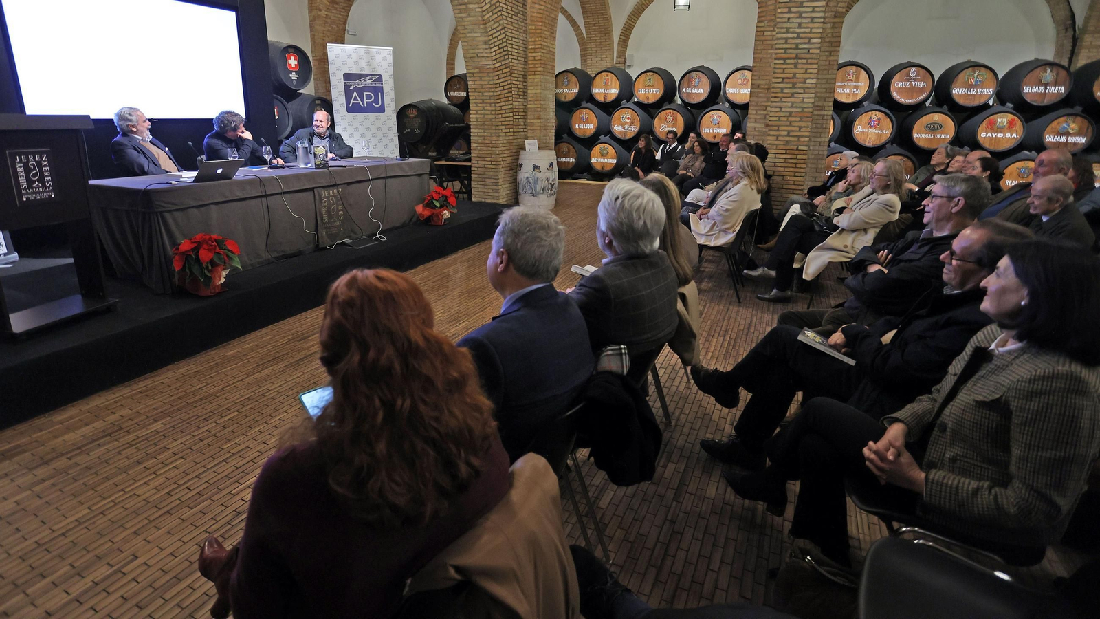 Las fotos de la presentación de 'Sorbos de sacristía', la obra póstuma de Juan Pedro Simó