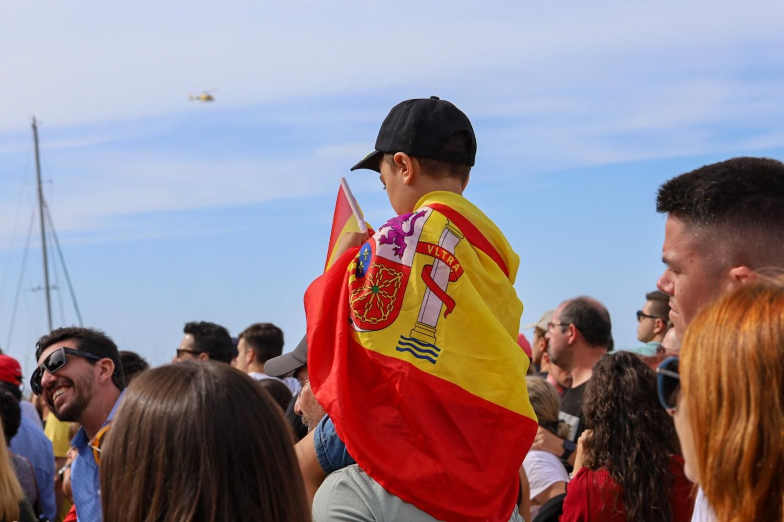 Búscate en SailGP Cádiz: La ciudad disfruta del ambiente del domingo con las actividades, las carreras y los bares