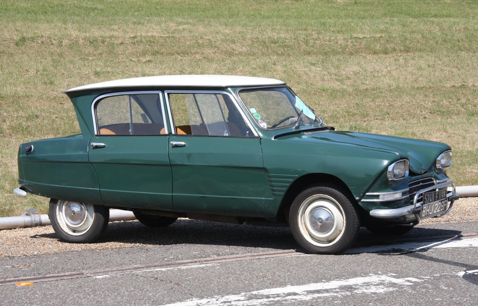 Citroen AMI 6 berlina