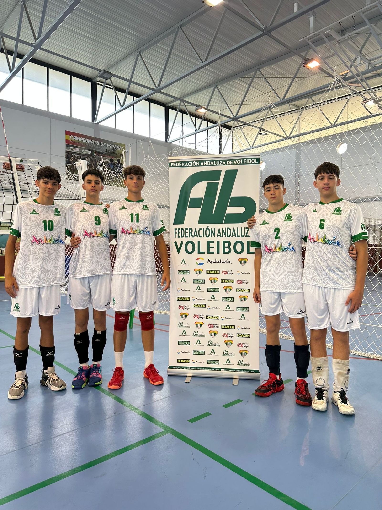 Los cuatro campeones infantiles pertenecen al club Mintonette y el subcampeón cadete al OBV