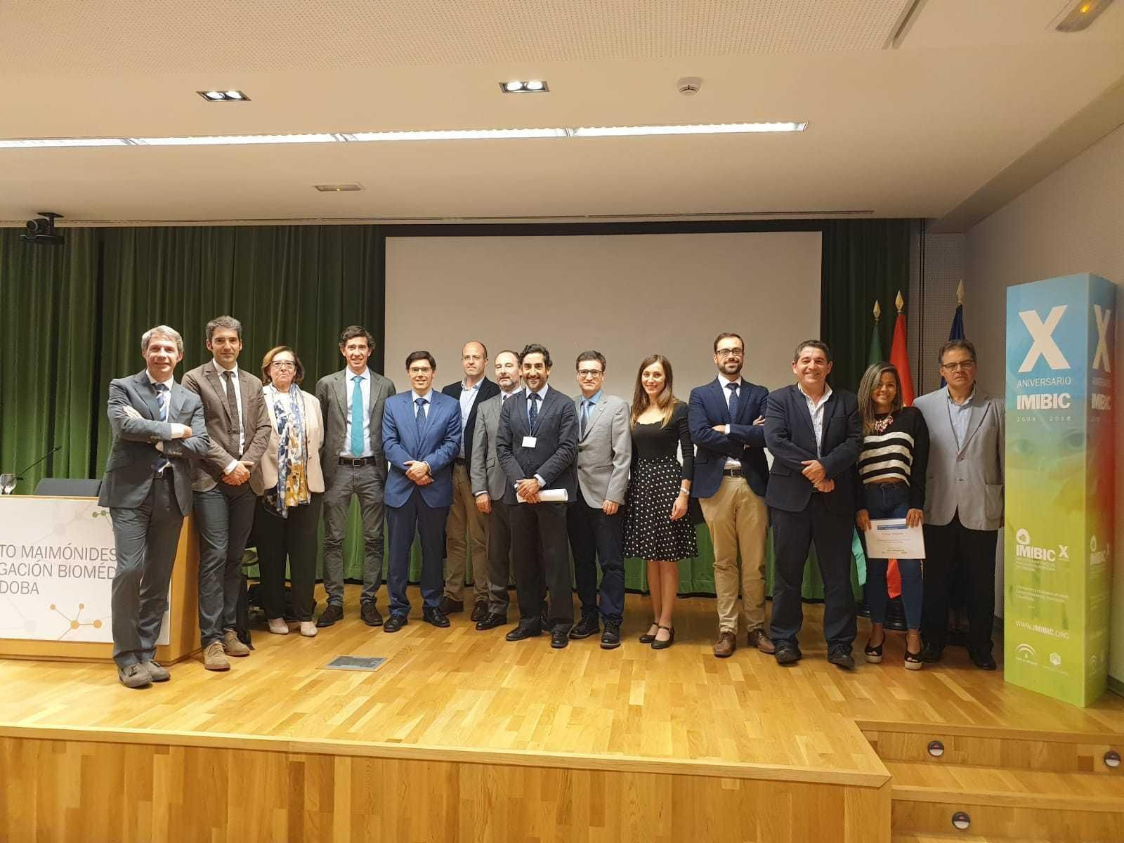 Foto de familia del encuentro organizado por el Hospital Reina Sofía y el Imibic.