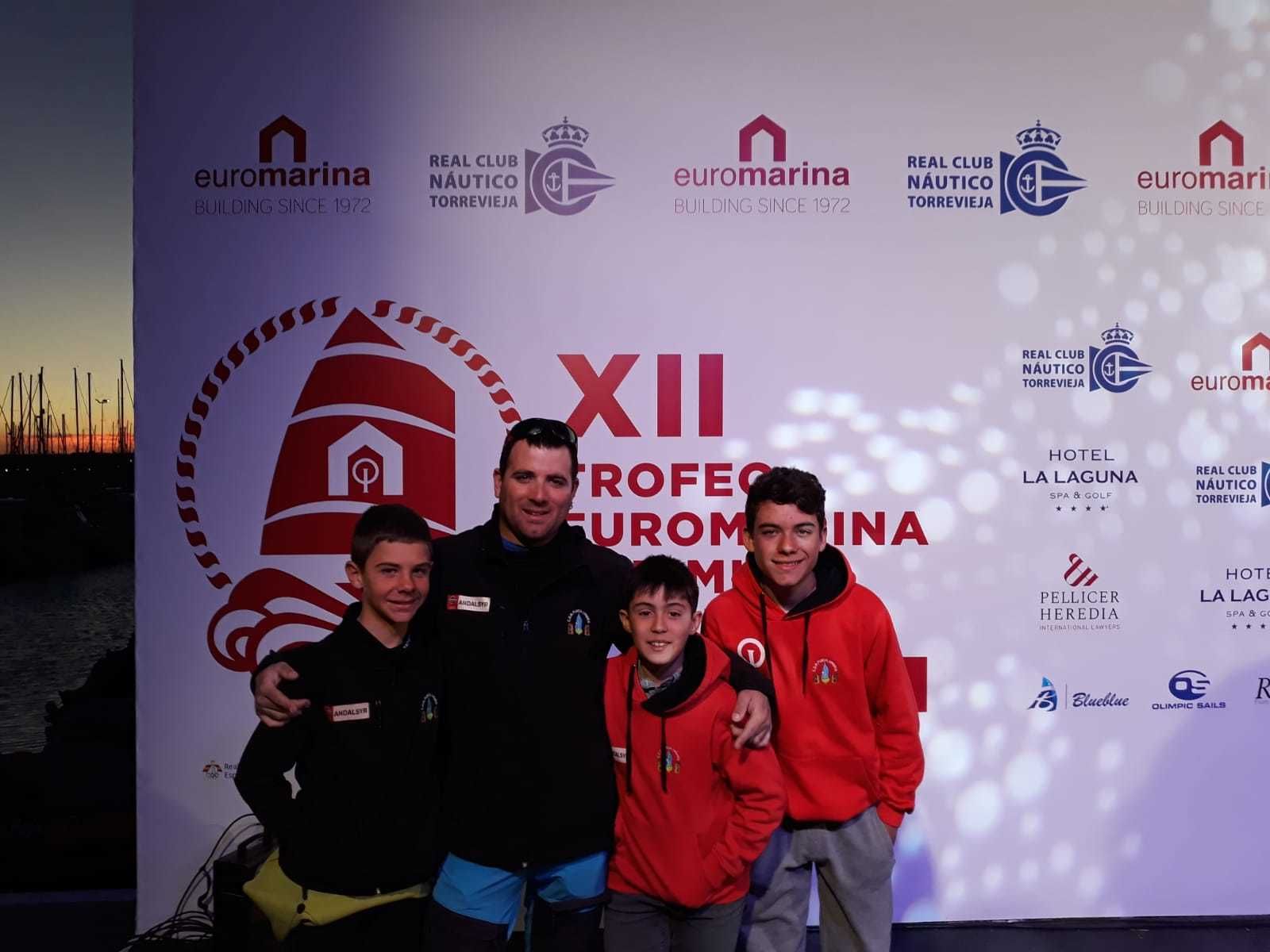 Expedición del Club Deportivo Náutico de Punta Umbría en Torrevieja, Alicante.