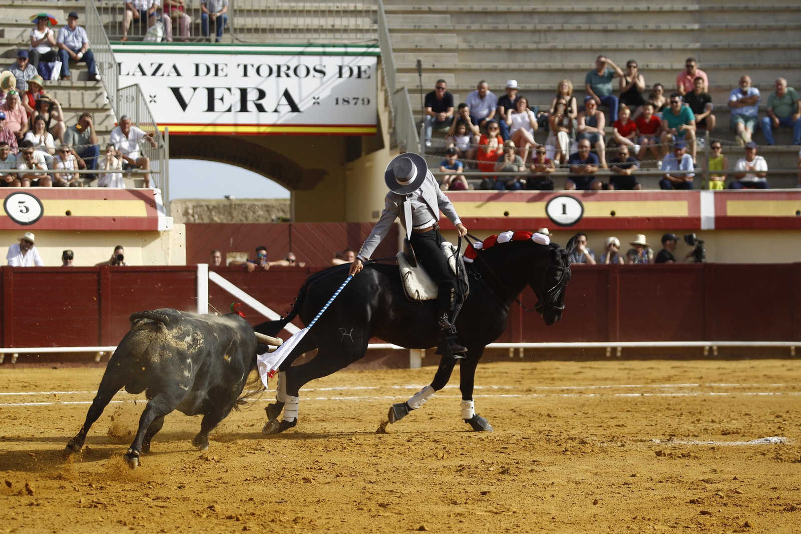 Corrida de toros en Vera, en imágenes