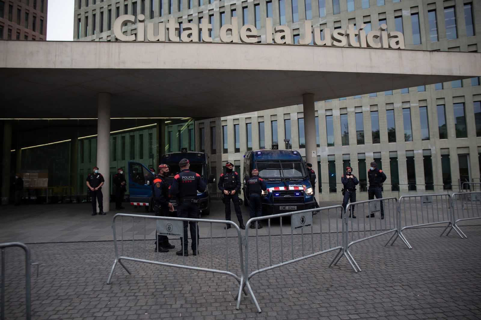 Los detenidos acudieron a prestar declaración en la mañana de este martes.