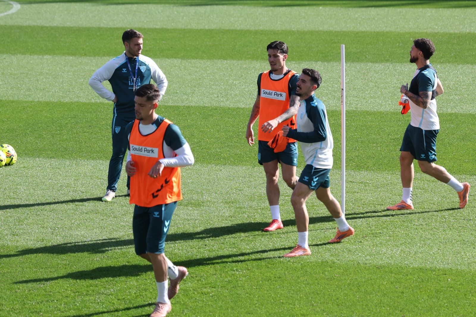 Funes, con fiebre y mascarilla pero al pie del cañón