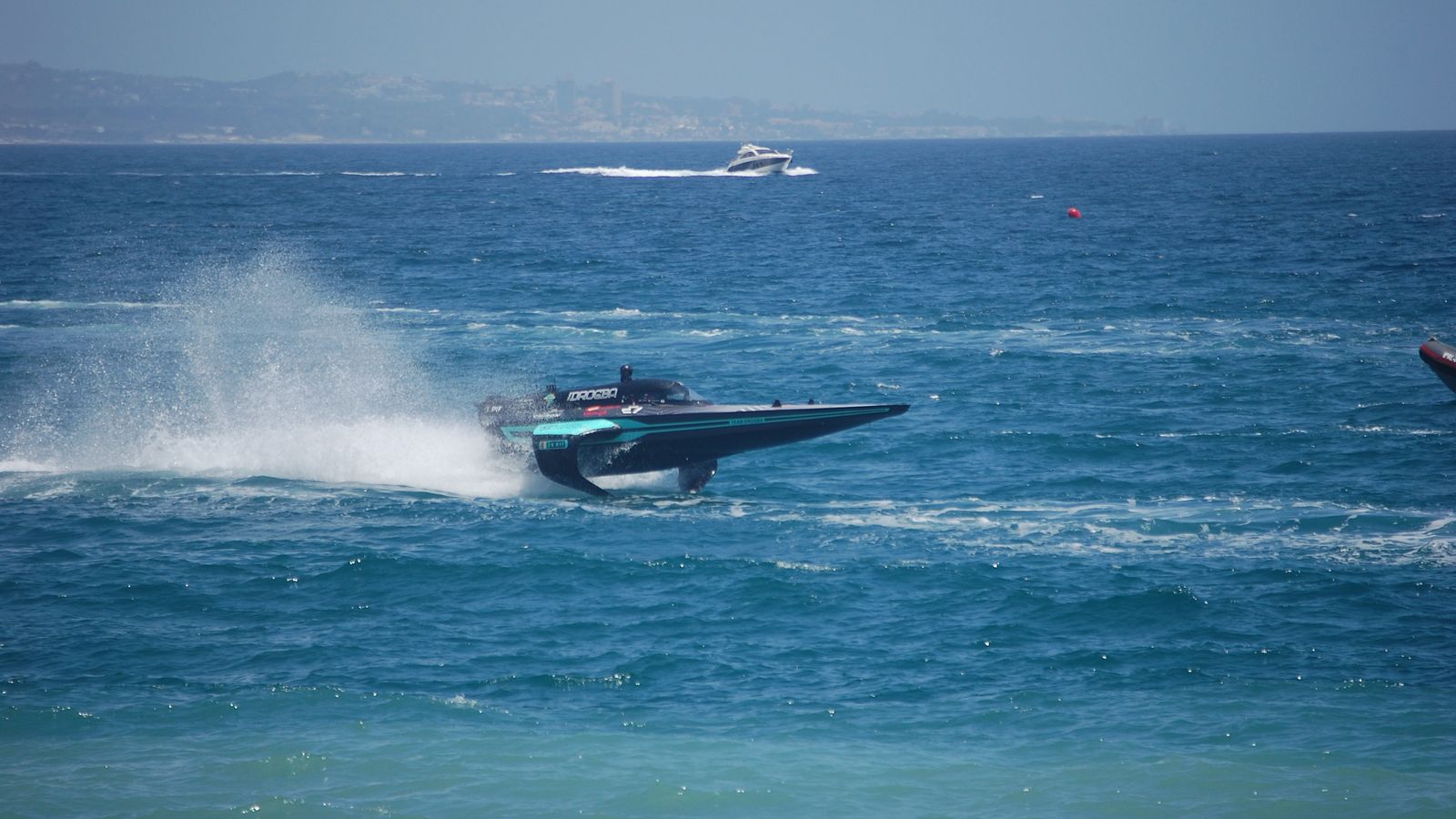 Una de las embarcaciones en las pruebas clasificatorias.