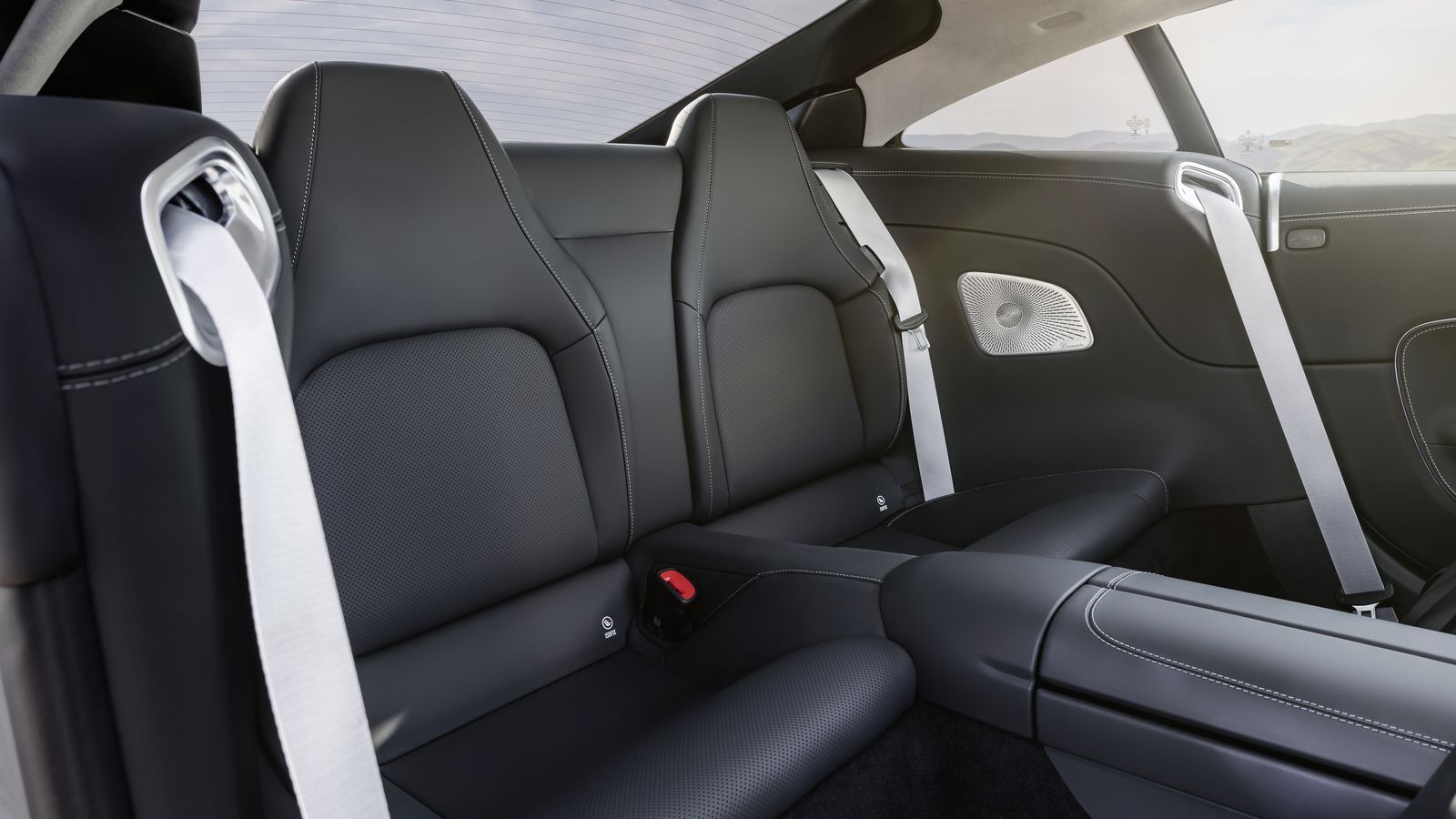 La incorporación de estos asientos como opción es una de las grandes novedades de este AMG GT.