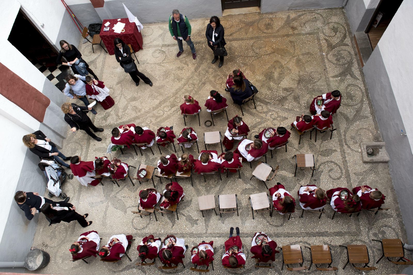 Galería de fotos de Los Estudiantes en el Miércoles Santo