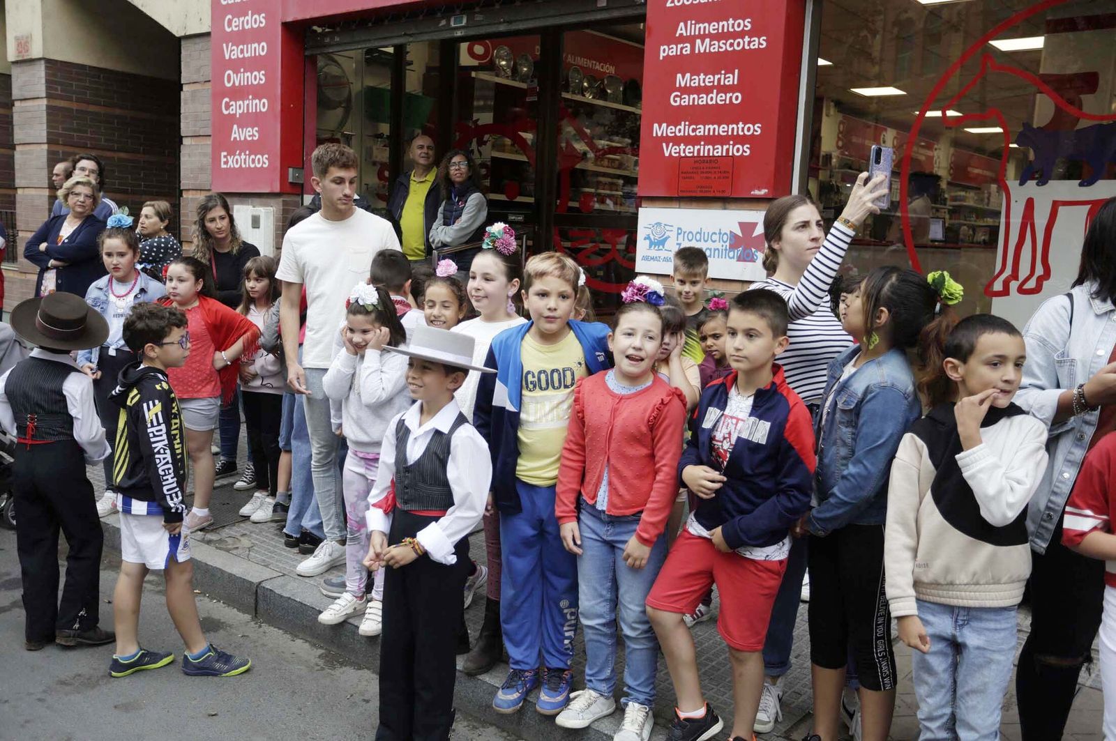 El Rocío 2023: Imágenes de los peregrinos de la Hermandad de Emigrantes