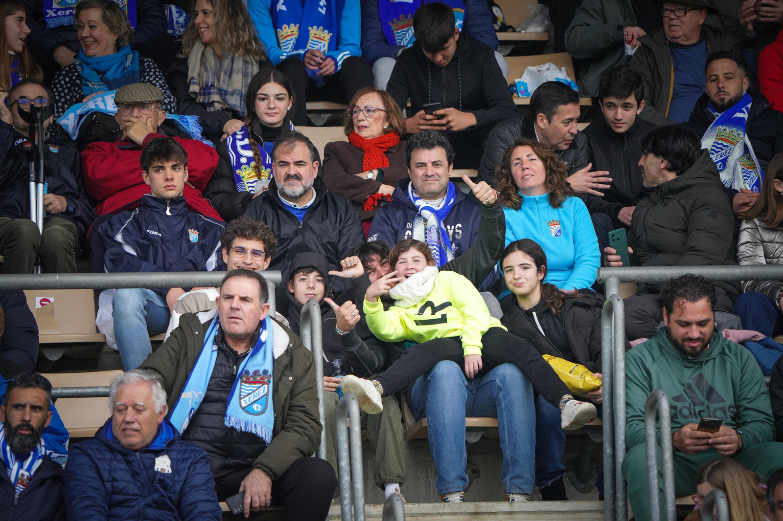 Búscate en el partido del Xerez CD - Cabecense