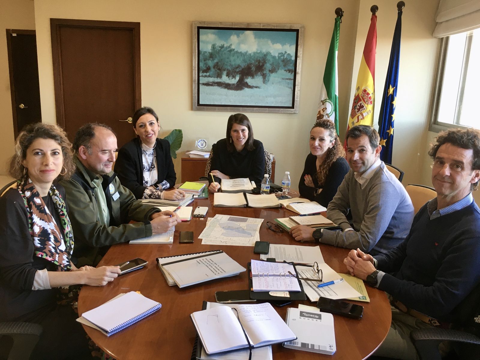 Foto de familia de la aprobación del plan de aprovechamientos.