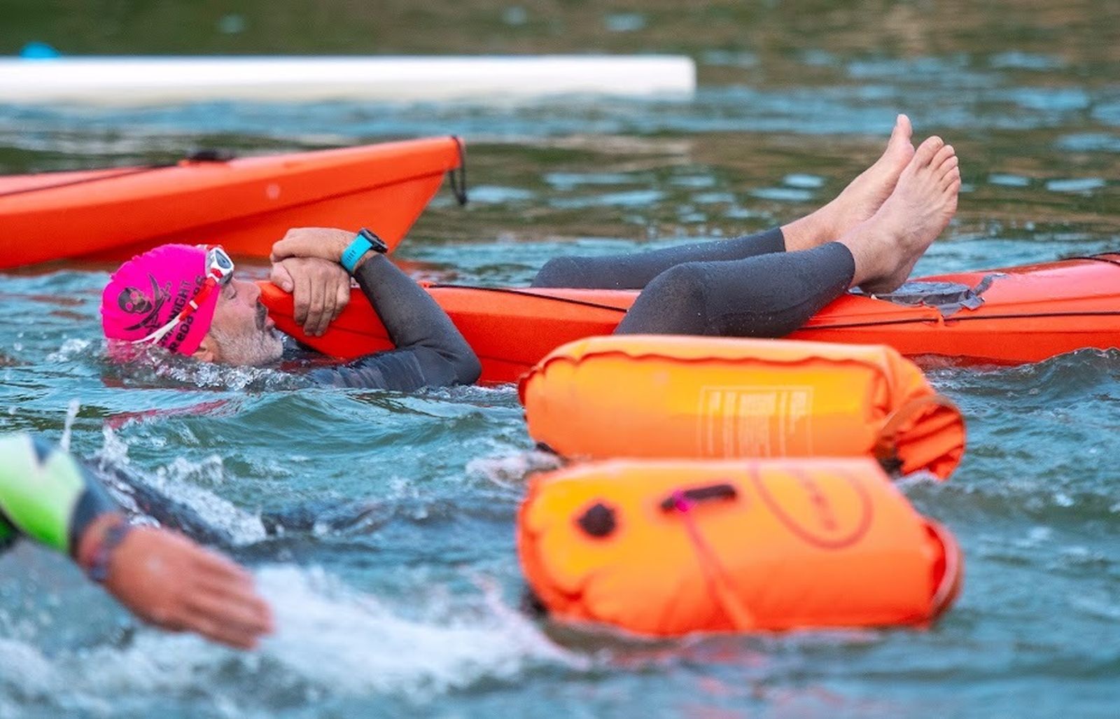 Triatlón a lo largo del Guadalquivir a beneficio de la Fundación Vicente Ferrer