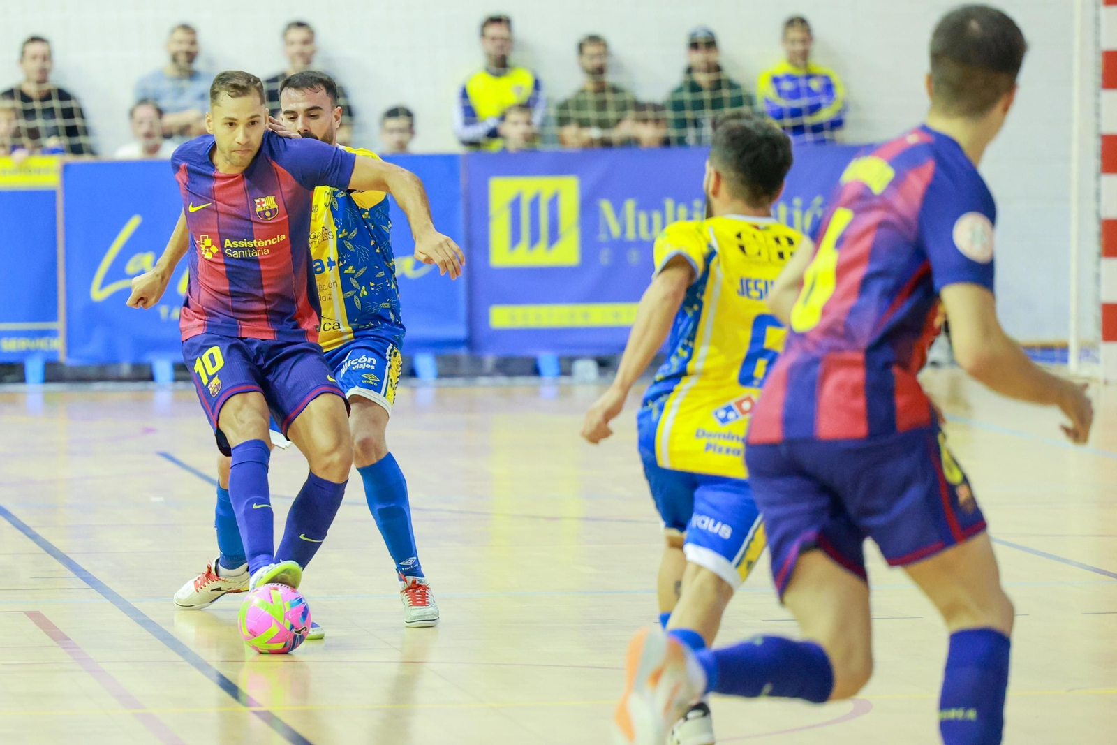 Las imágenes del CD Virgili Cádiz-FC Barcelona de Copa del Rey de fútbol sala
